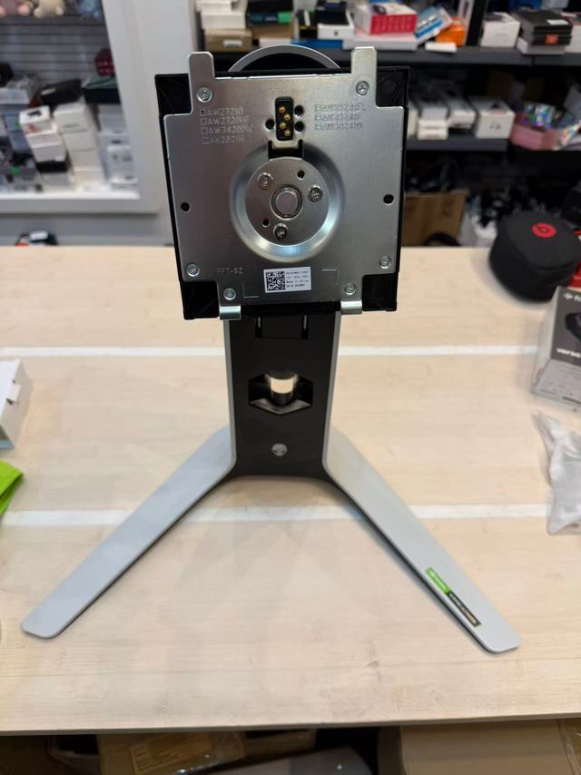 Monitor Gaming Alienware 27 AW2721D