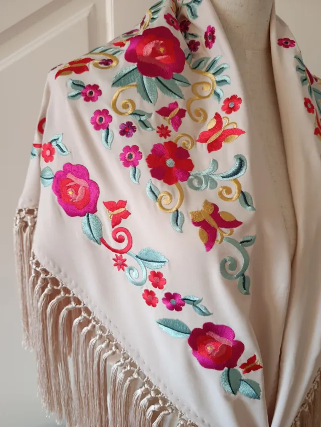 Mantoncillo de flamenca