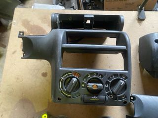 Peças Opel Astra F, grelhas, botões, palas de sol