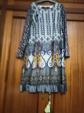 Lote 3 vestidos estampados