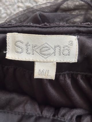 Vestido fiesta negro midi con volantes