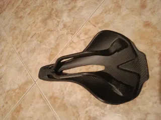 Sedile in carbonio per MTB