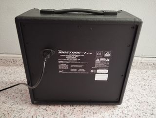 Amplificador Fender Mustang I V.2