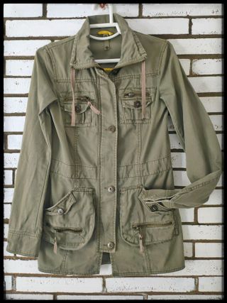 Chaqueta talla S BERSHKA