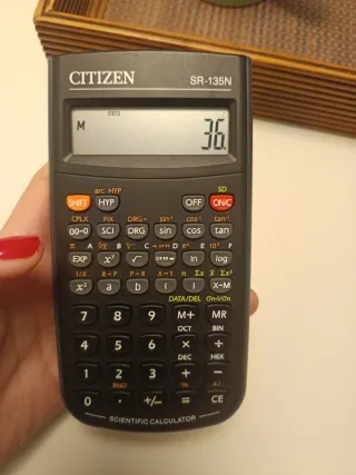 Calculadora Científica Citizen SR-135N