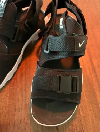 Sandalia Nike 44
