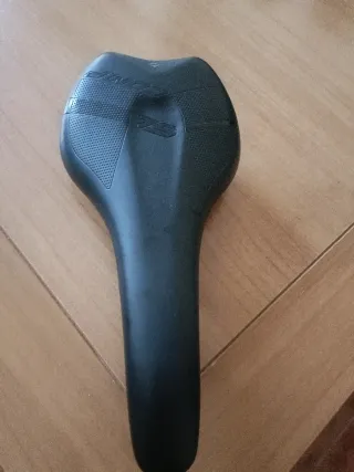 Sillín Merida COMP SL 143mm