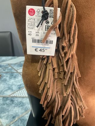 Botines de ante con flecos