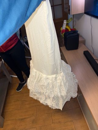 Vestido de Novia Encaje y Cola