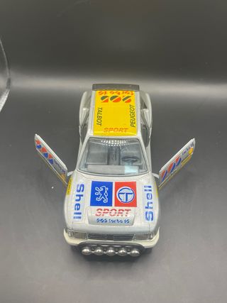 Coche de colección Burago Peugeot 205 Turbo 16
