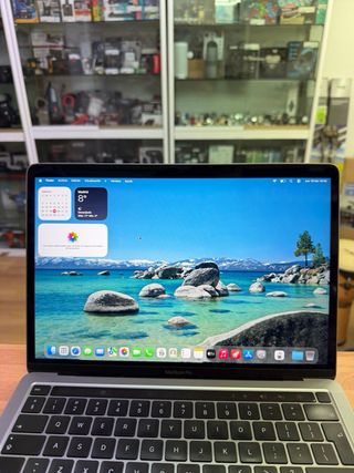 MacBook Pro M1 16GB RAM 256GB SSD