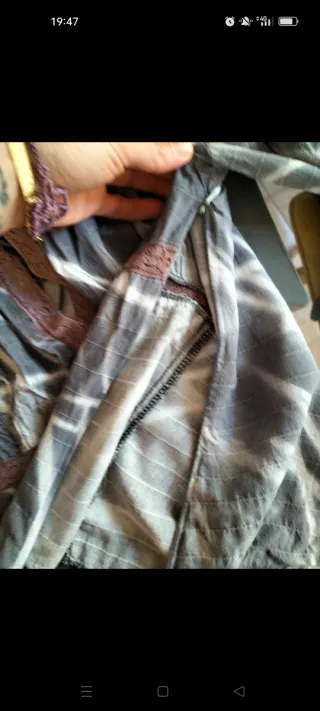 Jersey con escote y cuello de barca