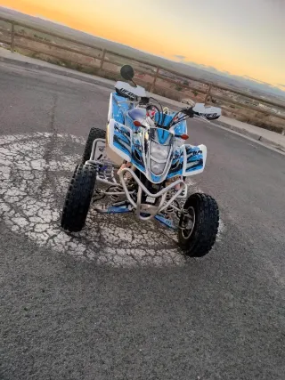 Suzuki LTZ 400 Quad