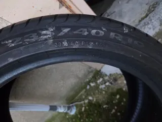 Neumáticos 235/40 R19