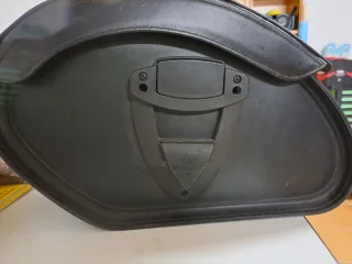 Alforjas de cuero con cerradura