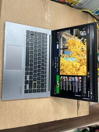 Portátil ASUS VivoBook Plata y Negro#850355