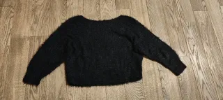 Maglione nero da ragazza