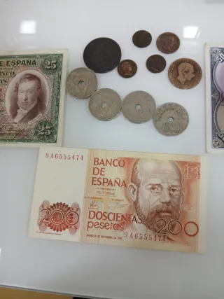 Billetes y monedas antiguas España