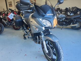 Honda CBF 600 S 2006 Gris 99.000 km