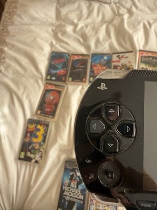 Consola PSP Negra + 12 Juegos