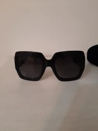 Gafas de Sol Gucci NegrasGG0102S