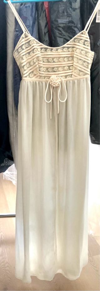 Conjunto bata y camisón encaje beige