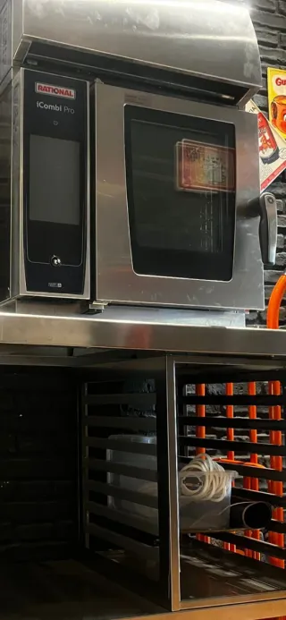 Horno Rational iCombi Pro XS 2021 + Campana