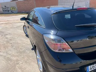 Opel Astra h gtc  2006