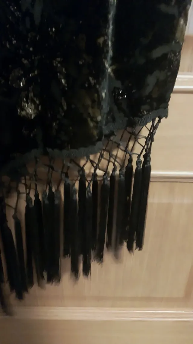 Vestido Sfera Halter Flecos Negro Dorado Talla S