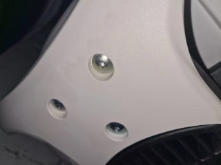 Silla de oficina ergonómica blanca y gris