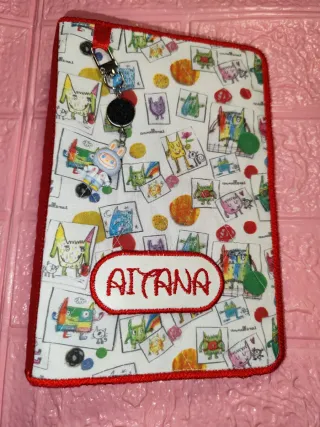 Portadocumentos bebé monstruo de colores