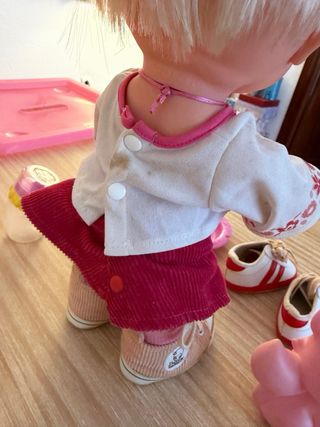 Muñeca Flower Pink con accesorios