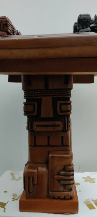 Juego de Ajedrez Roble Tallado a Mano
