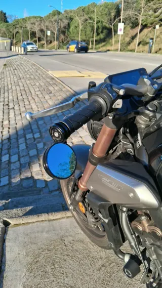 Honda CB650R 13.500 km + SHAD SH32 + MAPIT