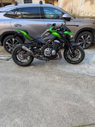 Kawasaki Z900e limitada A2 2019