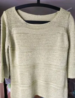 Suéter verde. Talla única