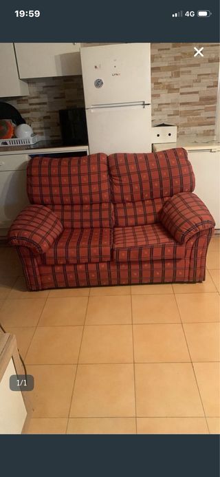 Sofá 2-3 plazas tela cuadros rojo