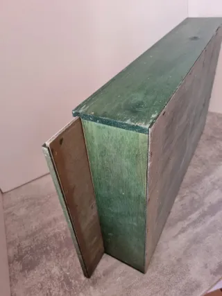 Caja de vinos antigua Juvé y Camps