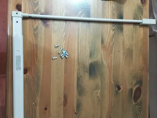 Barra colgante armario perchas metal beige