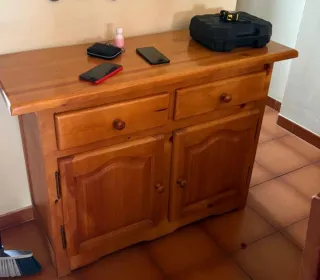 Cómoda rústica de madera