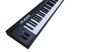 TECLADO ALESIS Q88 MKII