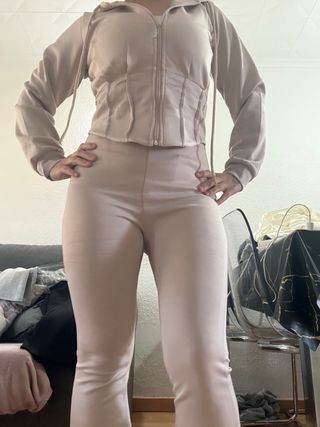 Conjunto chándal beige viral TikTok