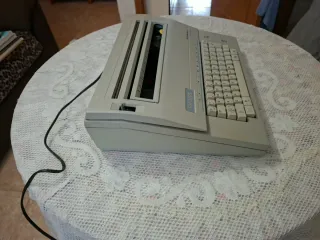 Máquina de escribir eléctrica Philips negociable