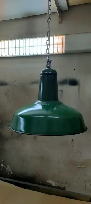 Lámpara Industrial Antigua Verde
