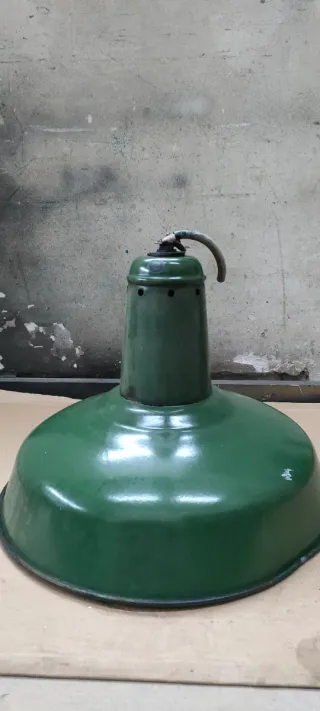 Lámpara Industrial Antigua Verde