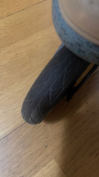 Patines con mensaje FOLLOW @WERBESKI