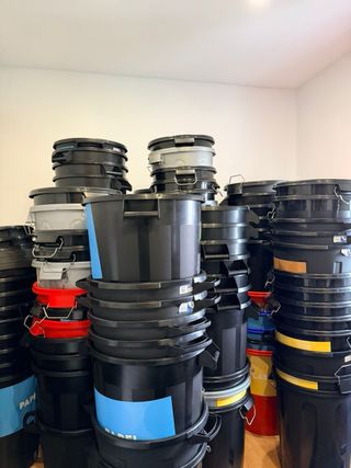 Lote 154 Lixeiras 100L com Tampa