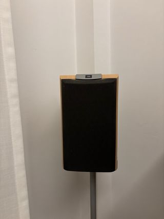 Sistema de Sonido JBL y Harnan Kardon
