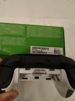 Mando Xbox Astral Purple