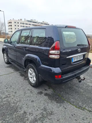 Toyota Land Cruiser 2005